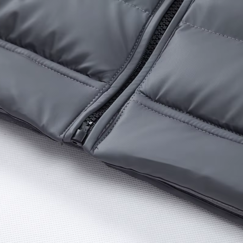 Innsbruck Sportliche Hybrid-Steppjacke mit Kapuze